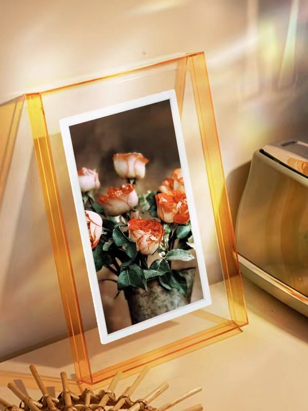 Pinpin: Intelligent Cloud Photo Frame